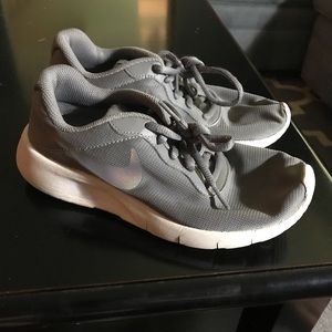 Girls 3Y Nike shoes.